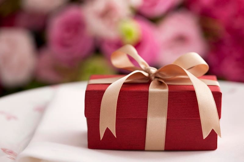 Tết đến rồi!!! Quà gì biếu ông bà, cha mẹ,  quà nào tặng sếp đây???
